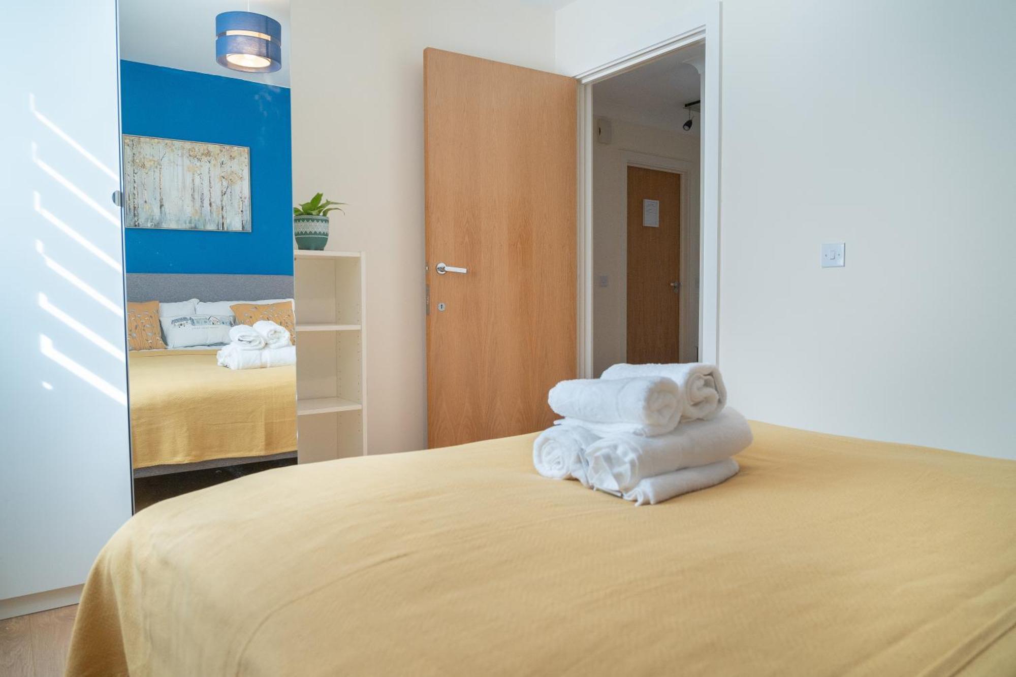 Steps Away From New Street Station & 2 Beds & 2 Baths Flat At City Center Birmingham Exterior foto